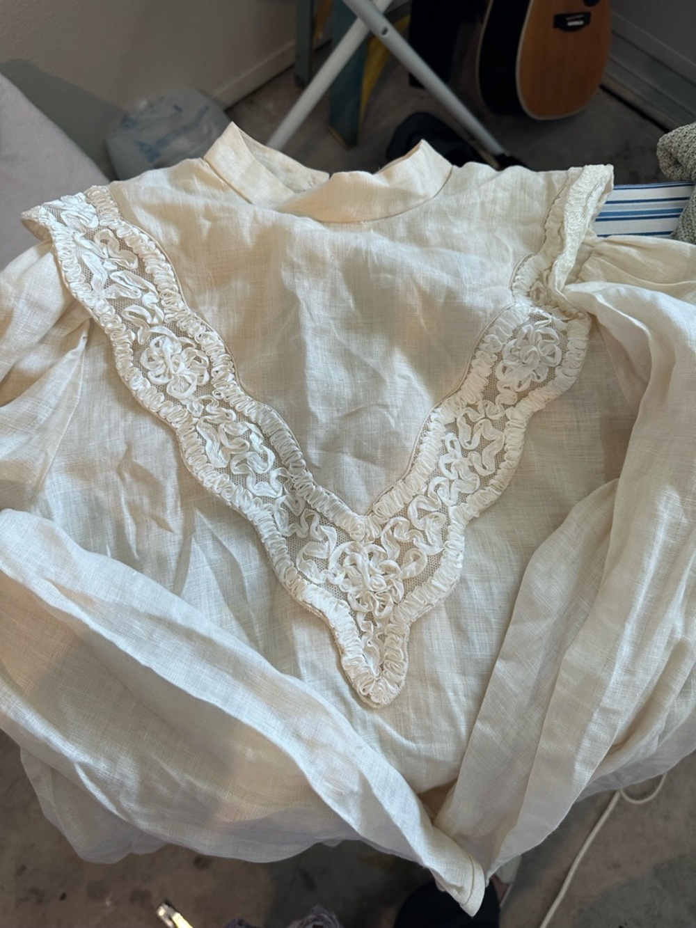 Cream Lace Yoke Long-Sleeve Women's Blouse - Picture 5 of 7